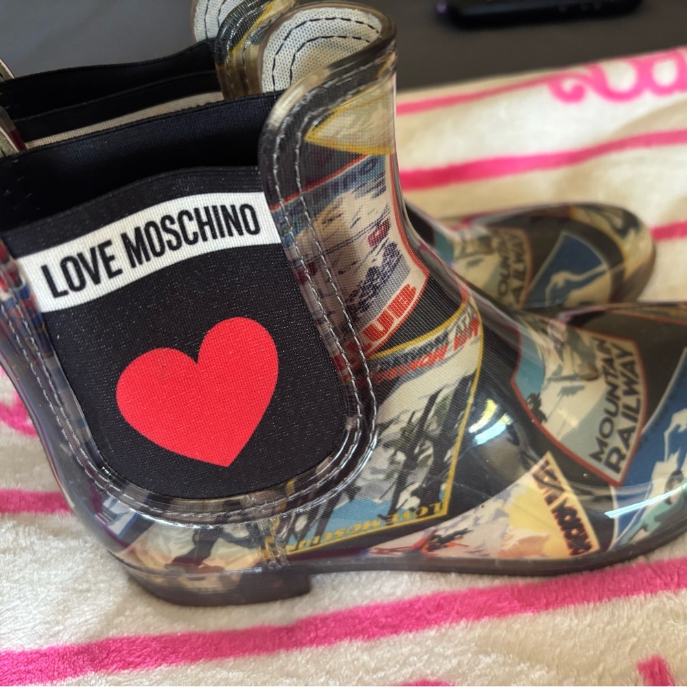 Love Moschino Graphic Rain Boots
